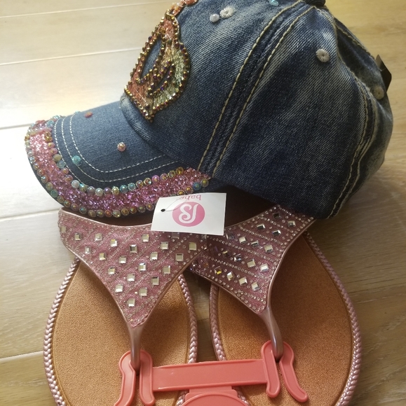 Slides - Picture 5 of 7